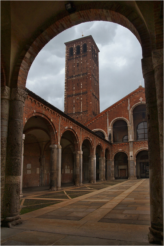: Basilica di SantAmbrogio