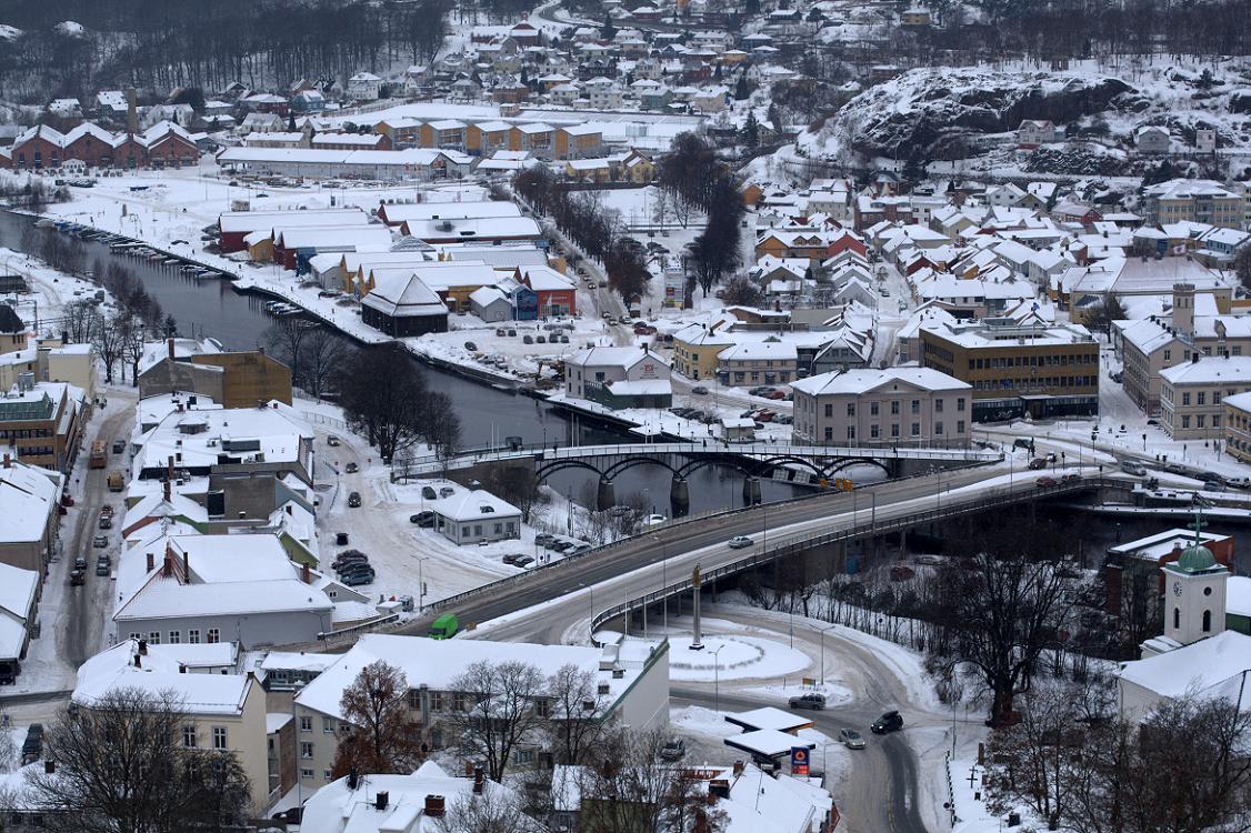 : . Halden.