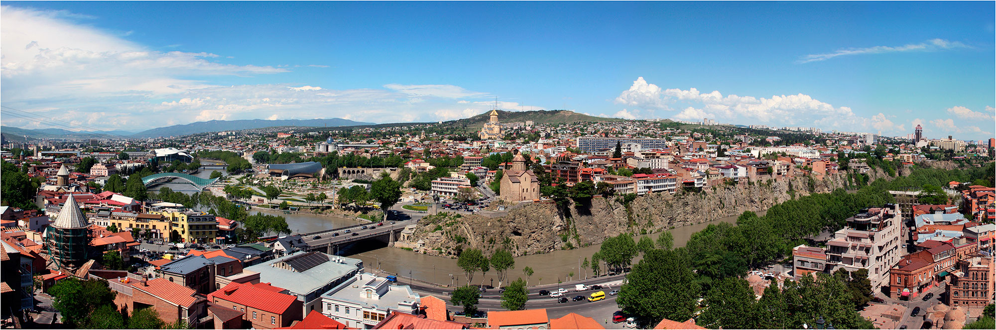 Тбилиси панорама города