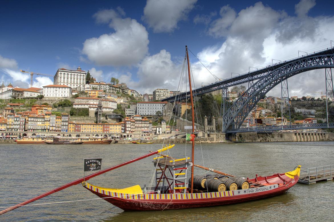 : . Porto.