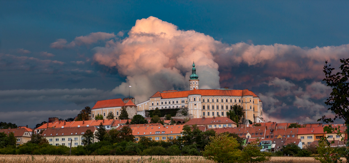 :  (. Mikulov), -  