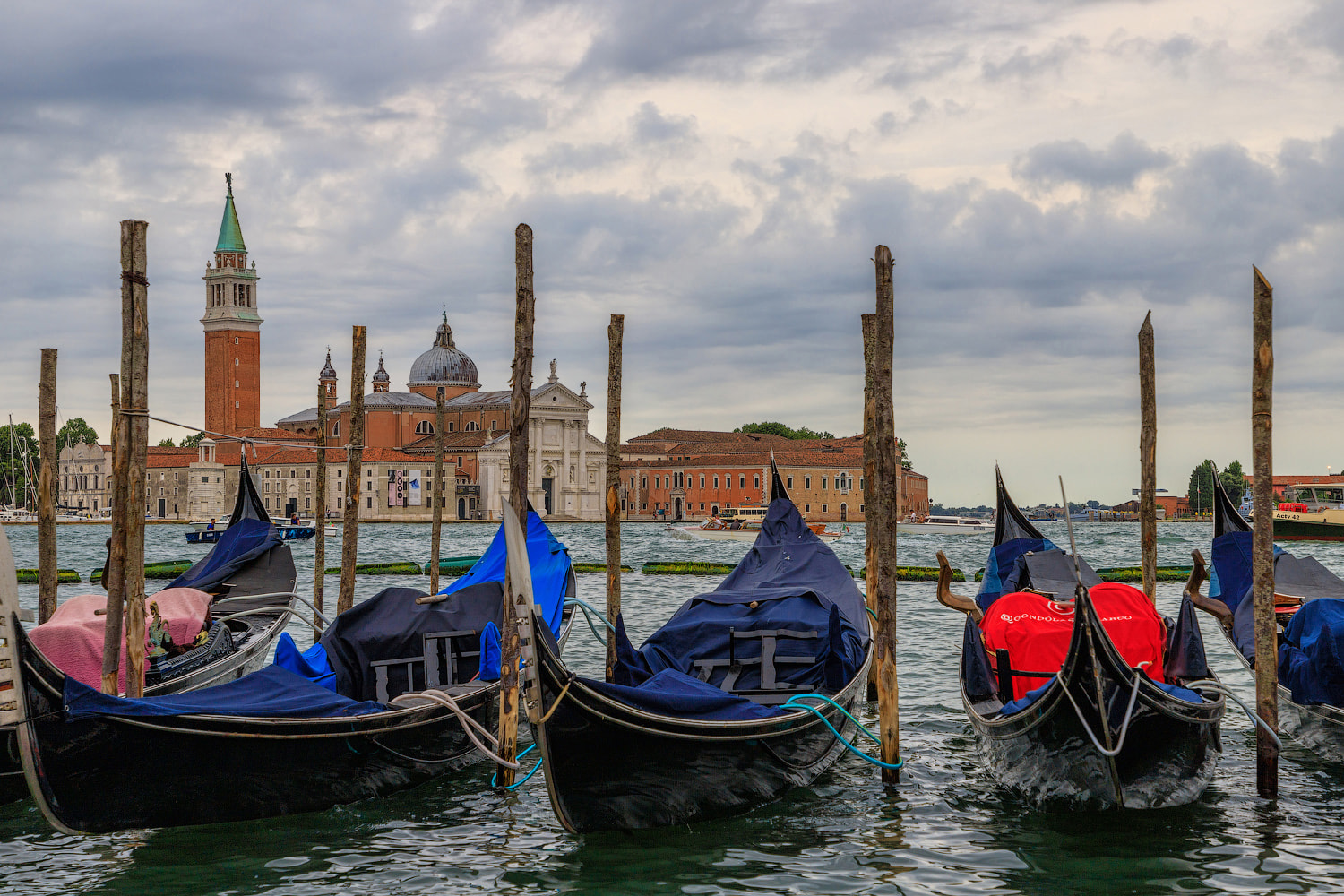 �����: ������������� ����