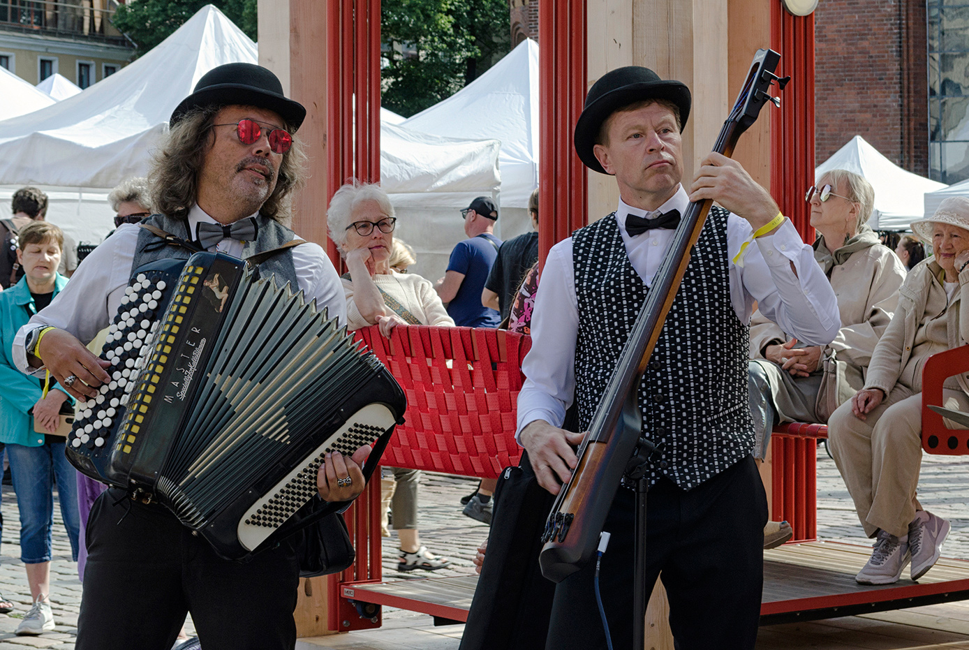 ��������: � ������