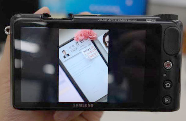  Samsung      NX   Android