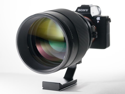 Mitakon Speedmaster 135mm F/1.4       Canon, Nikon  Sony