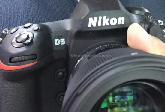       Nikon D4
