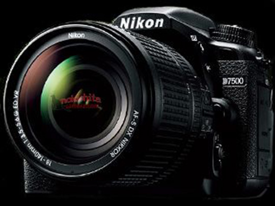   Nikon D7500    