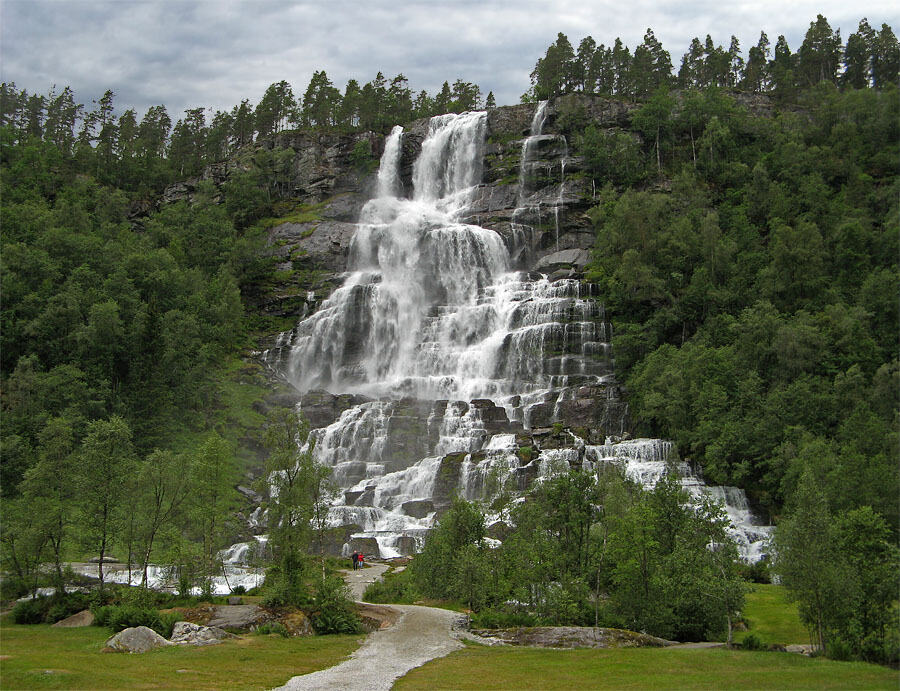 :  Tvinde fossen (  )